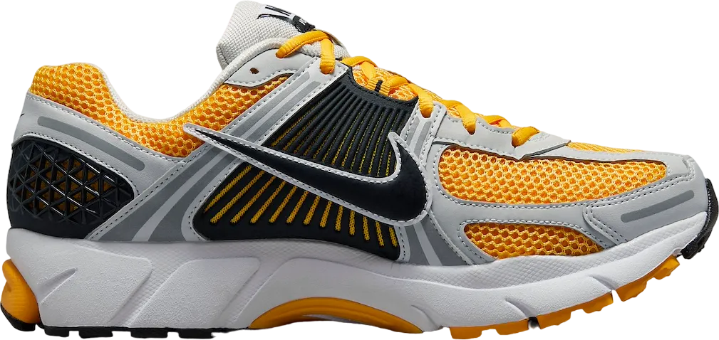 Nike Air Zoom Vomero 5 University Gold