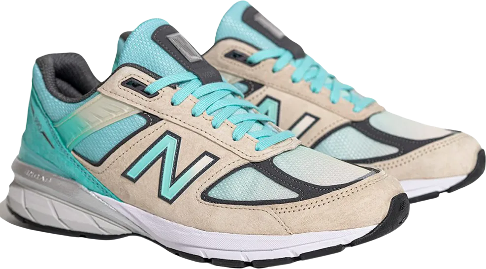 New Balance 990v5