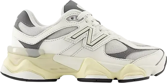 New Balance 9060 Sea Salt Castlerock