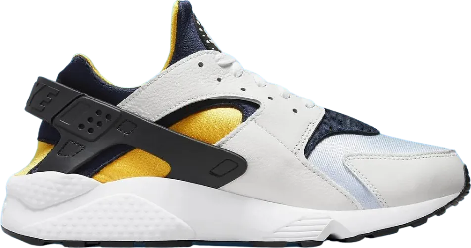 Nike Air Huarache Michigan