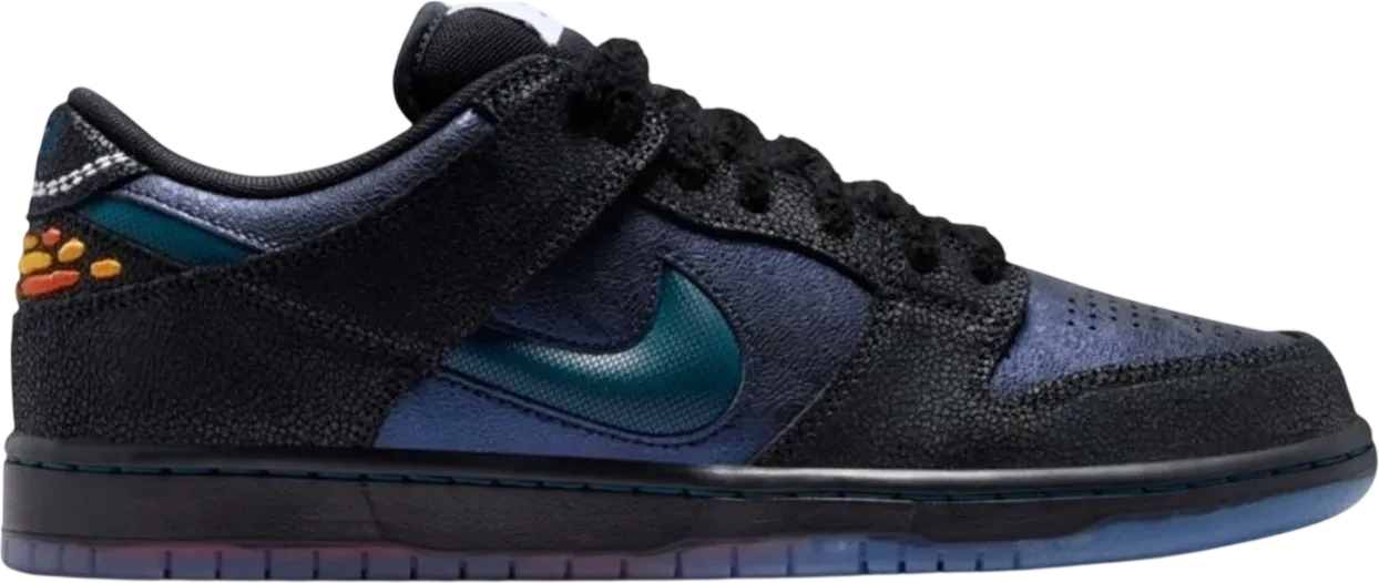 Bluetile Skateshop x Nike SB Dunk Low Monarch