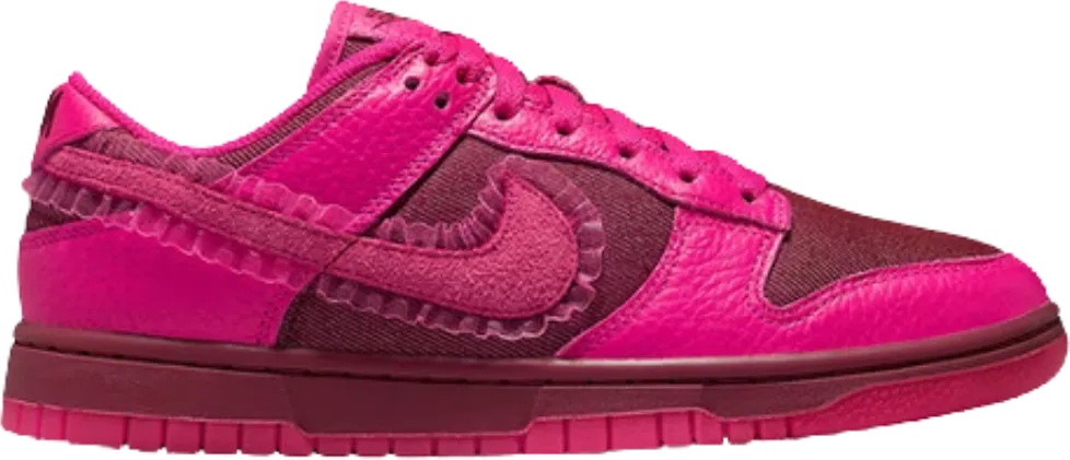 Nike Dunk Low Valentine's Day (2022) (Women's)