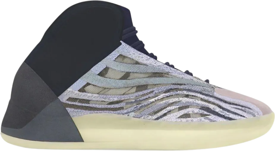 Yeezy QNTM Mono Carbon