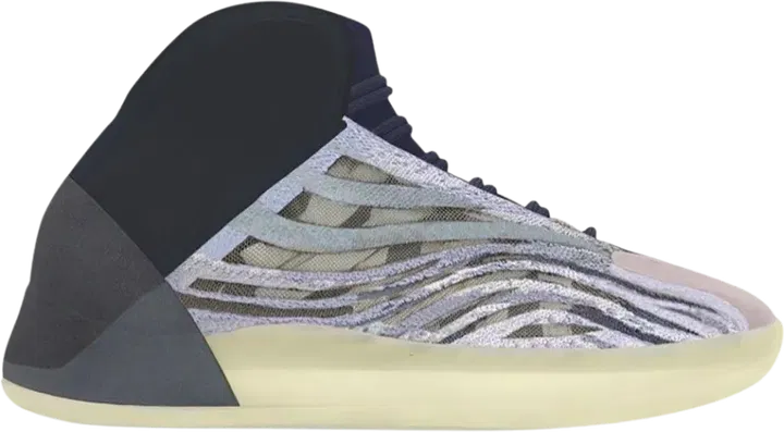 Yeezy QNTM Mono Carbon 
