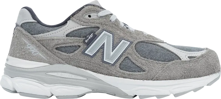 New Balance 990v3