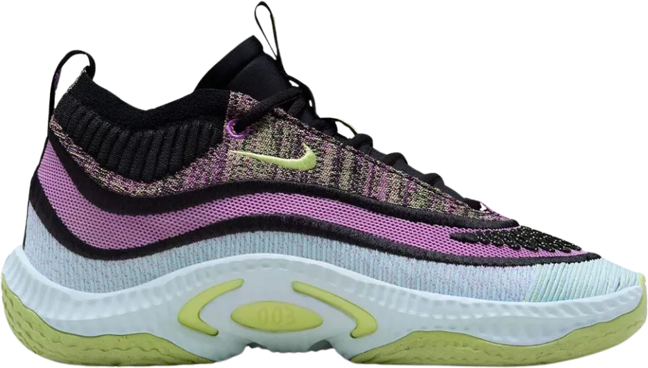 Nike Cosmic Unity 3 Spotlight